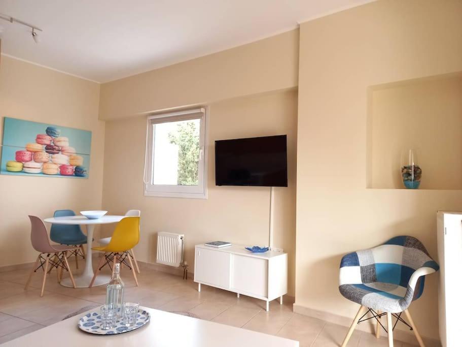 Blue -Spacious 1Bdr Corner Flat/Balcony/View Διαμέρισμα Αθήνα Εξωτερικό φωτογραφία