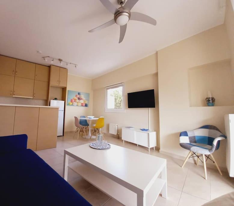 Blue -Spacious 1Bdr Corner Flat/Balcony/View Διαμέρισμα Αθήνα Εξωτερικό φωτογραφία